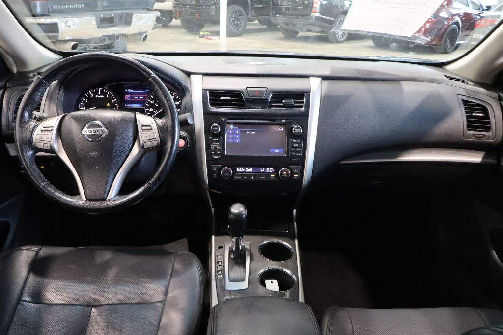 Photo 13 of this NISSAN ALTIMA