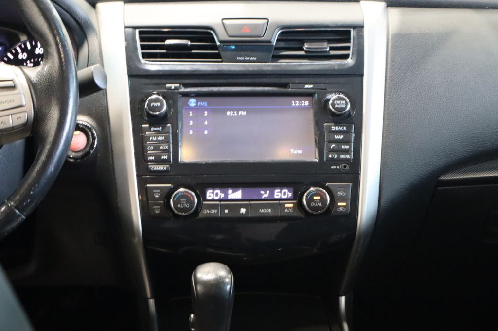 Photo 14 of this NISSAN ALTIMA