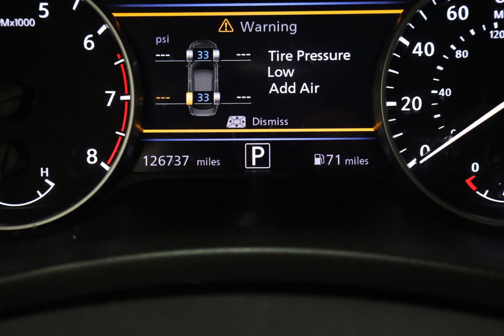Photo 8 of this NISSAN SENTRA