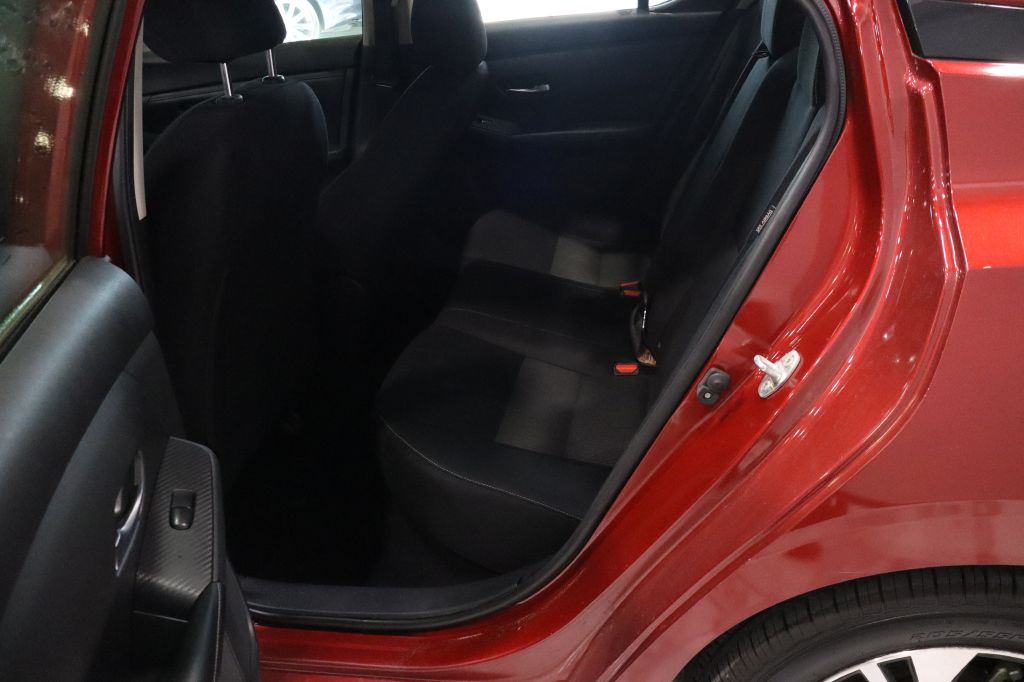 Photo 15 of this NISSAN SENTRA