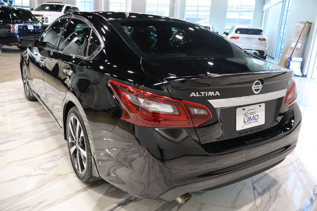 Photo 6 of this NISSAN ALTIMA
