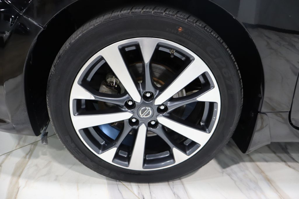 Photo 16 of this NISSAN ALTIMA