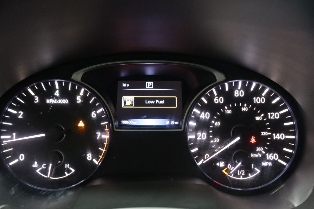 Photo 21 of this NISSAN ALTIMA
