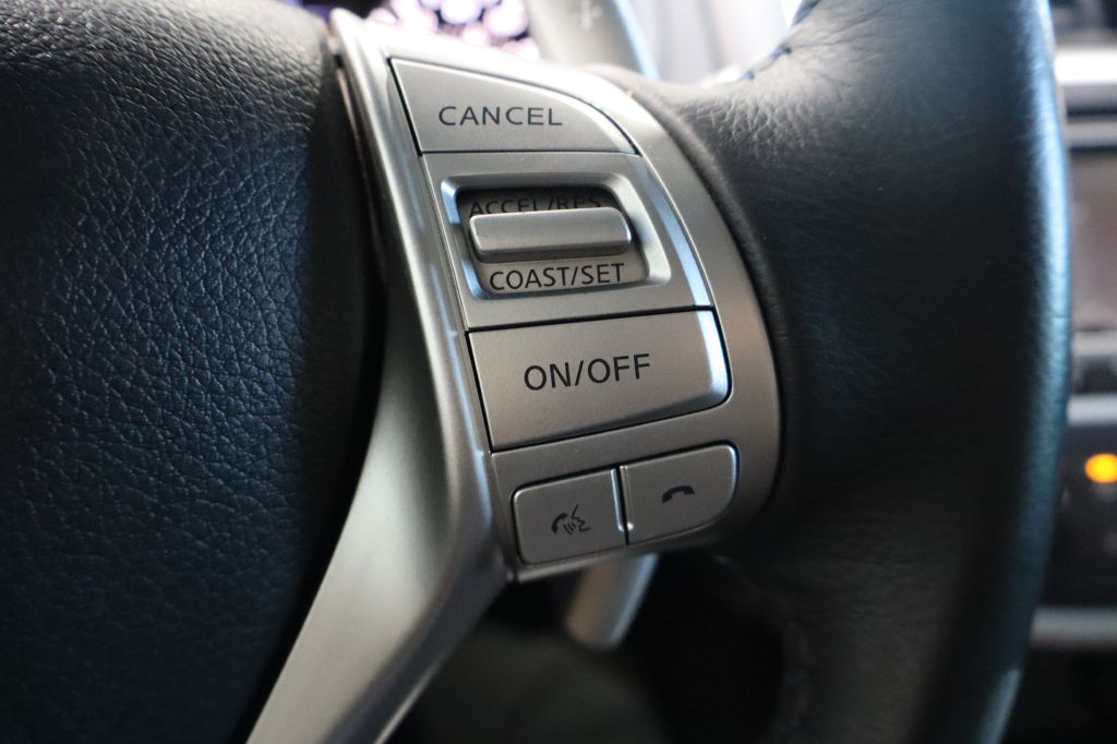Photo 26 of this NISSAN ALTIMA