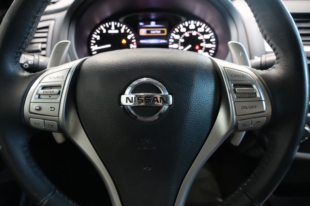 Photo 27 of this NISSAN ALTIMA