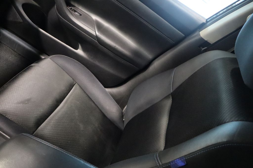 Photo 33 of this NISSAN ALTIMA