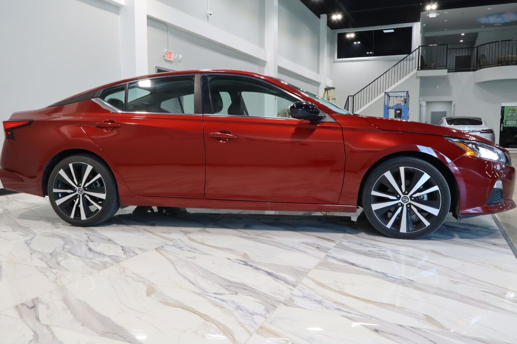 Photo 4 of this NISSAN ALTIMA