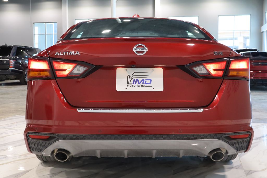 Photo 6 of this NISSAN ALTIMA