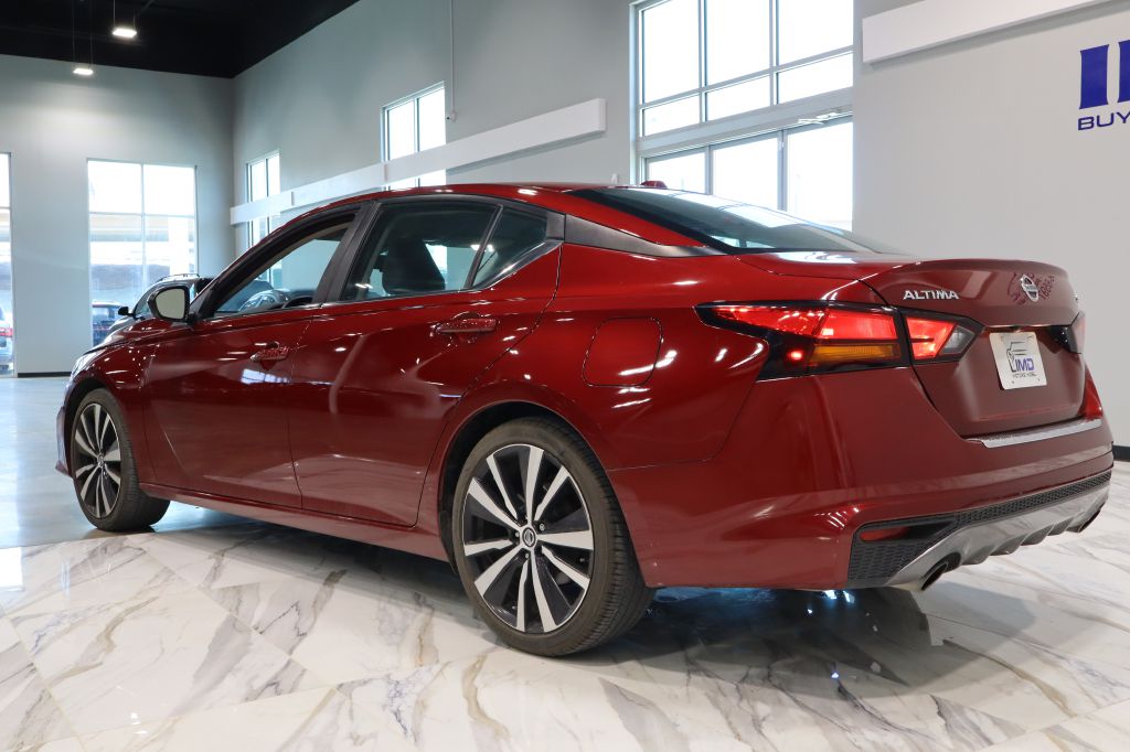 Photo 7 of this NISSAN ALTIMA