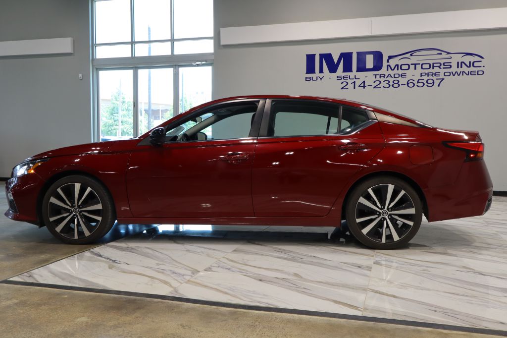 Photo 8 of this NISSAN ALTIMA