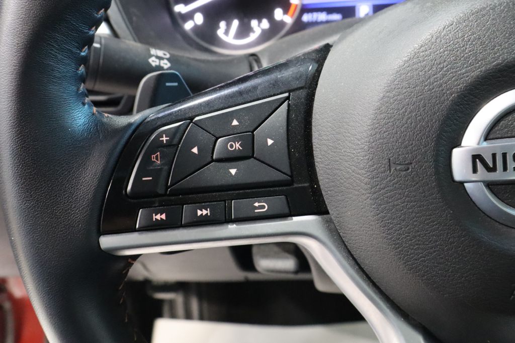 Photo 14 of this NISSAN ALTIMA