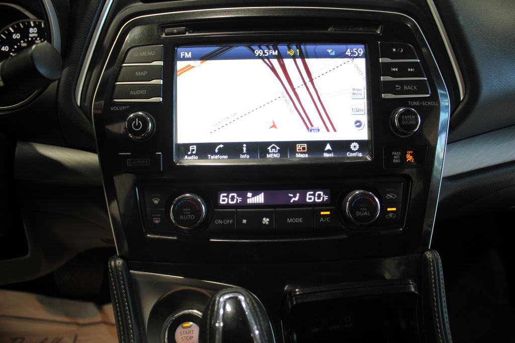 Photo 19 of this NISSAN MAXIMA