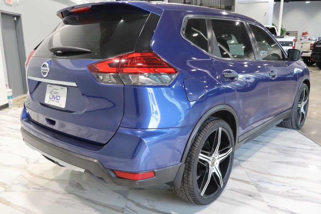Photo 6 of this NISSAN ROGUE