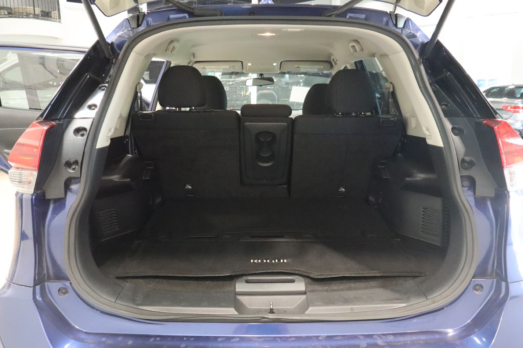 Photo 20 of this NISSAN ROGUE