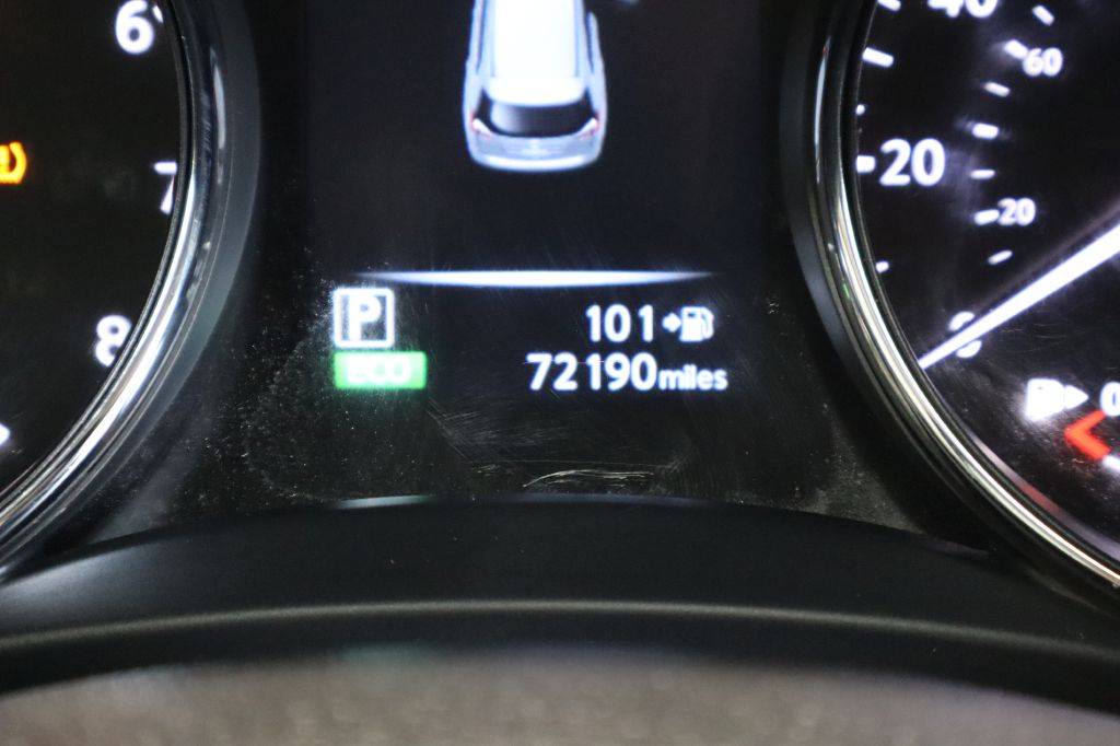 Photo 24 of this NISSAN ROGUE