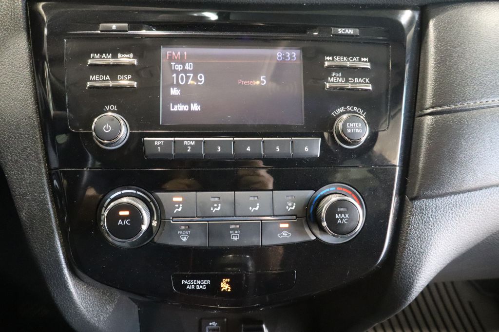 Photo 31 of this NISSAN ROGUE