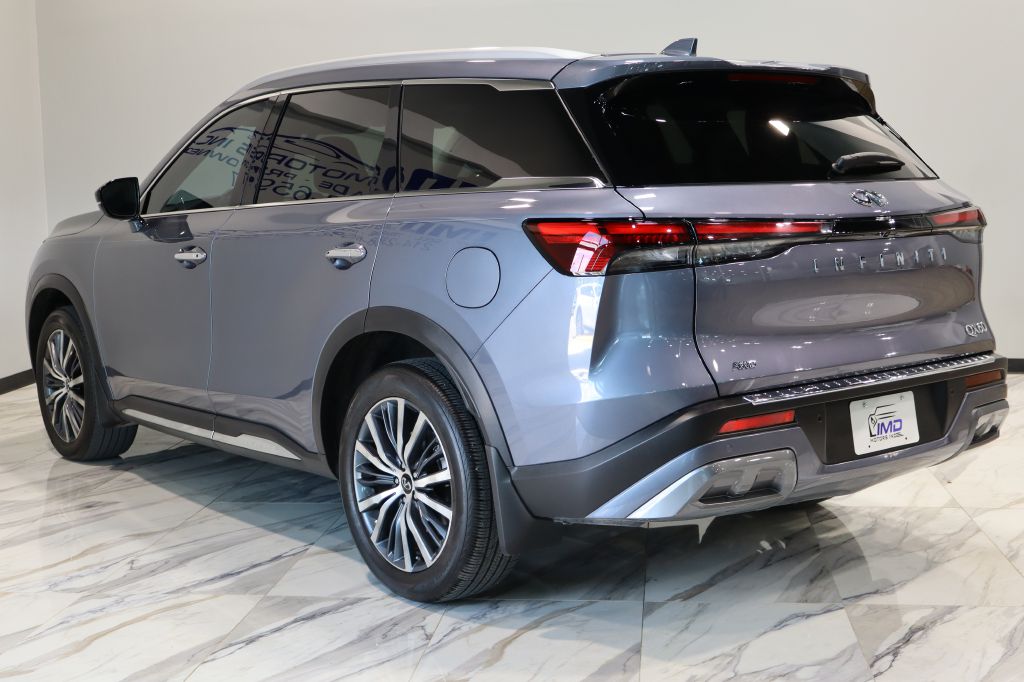 Photo 8 of this INFINITI QX60
