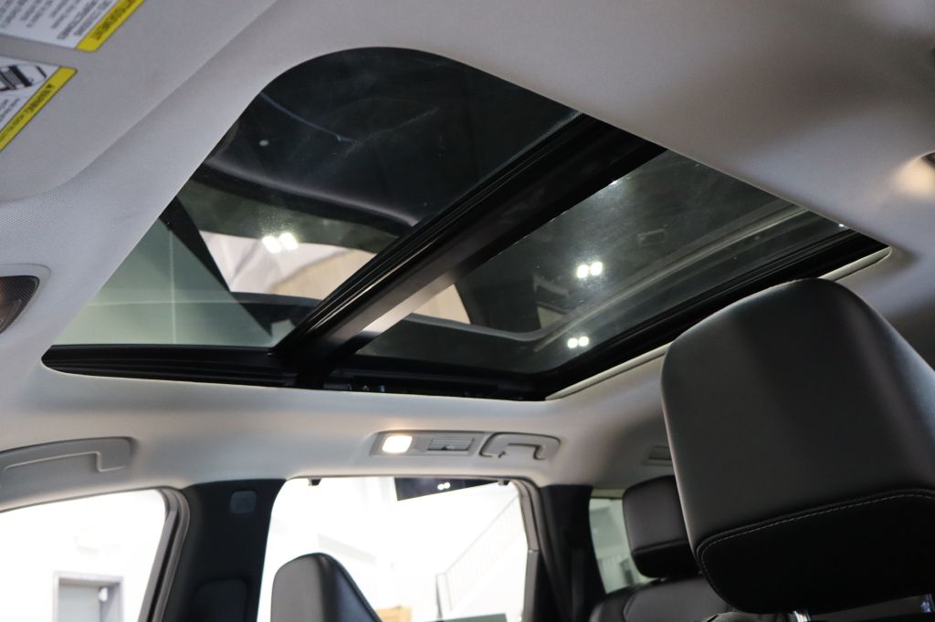 Photo 24 of this INFINITI QX60