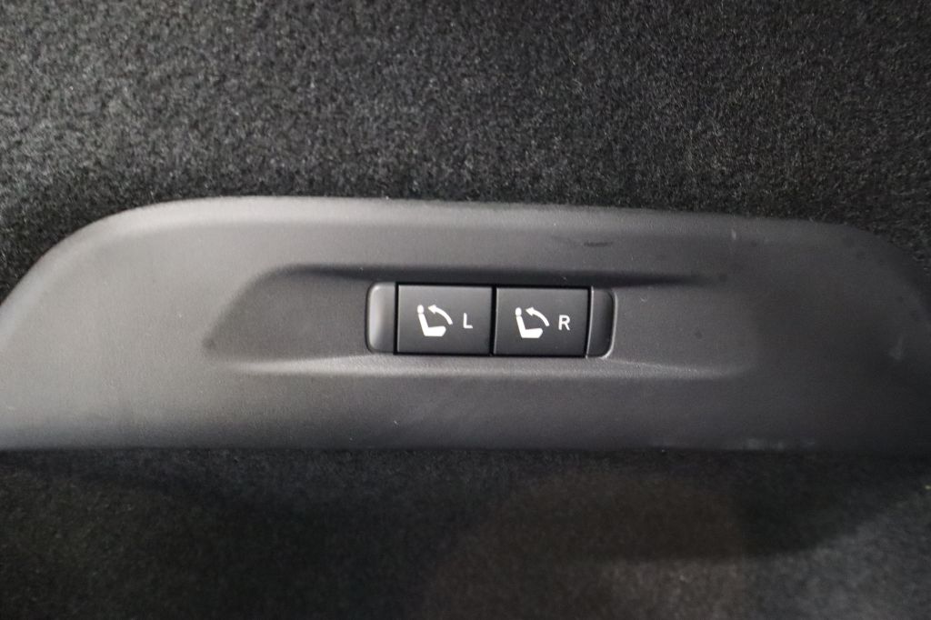 Photo 30 of this INFINITI QX60