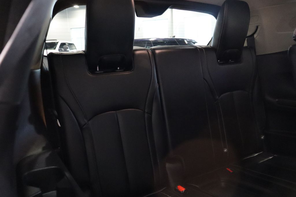 Photo 39 of this INFINITI QX60