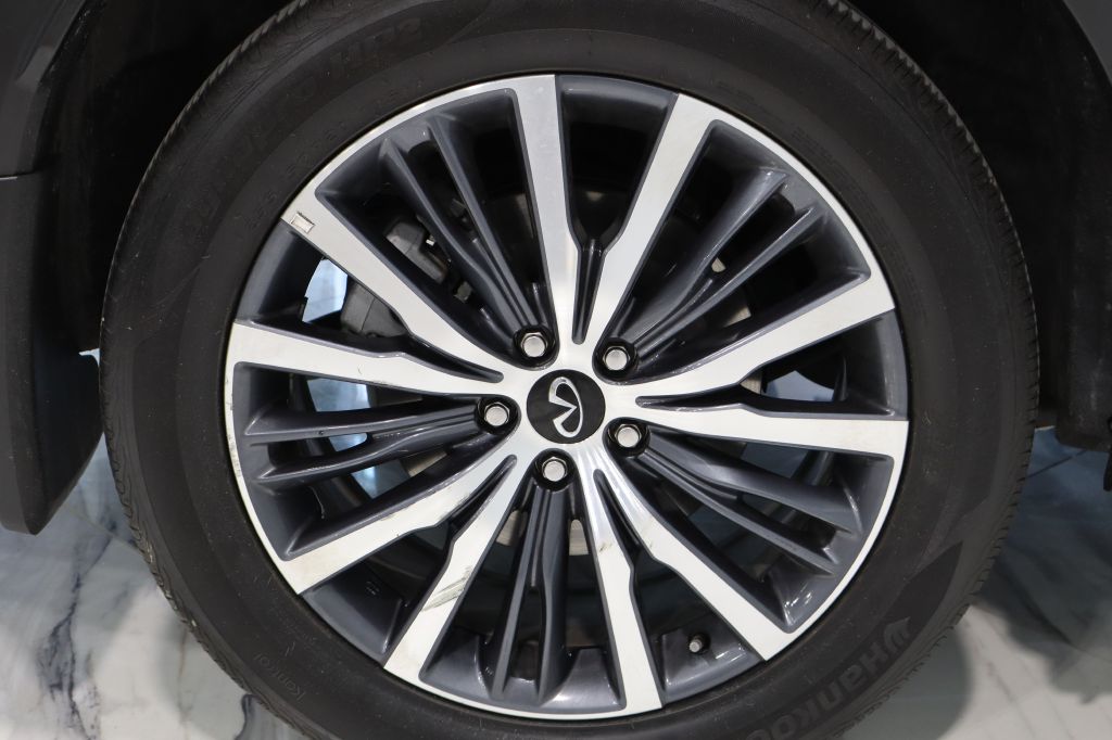 Photo 41 of this INFINITI QX60