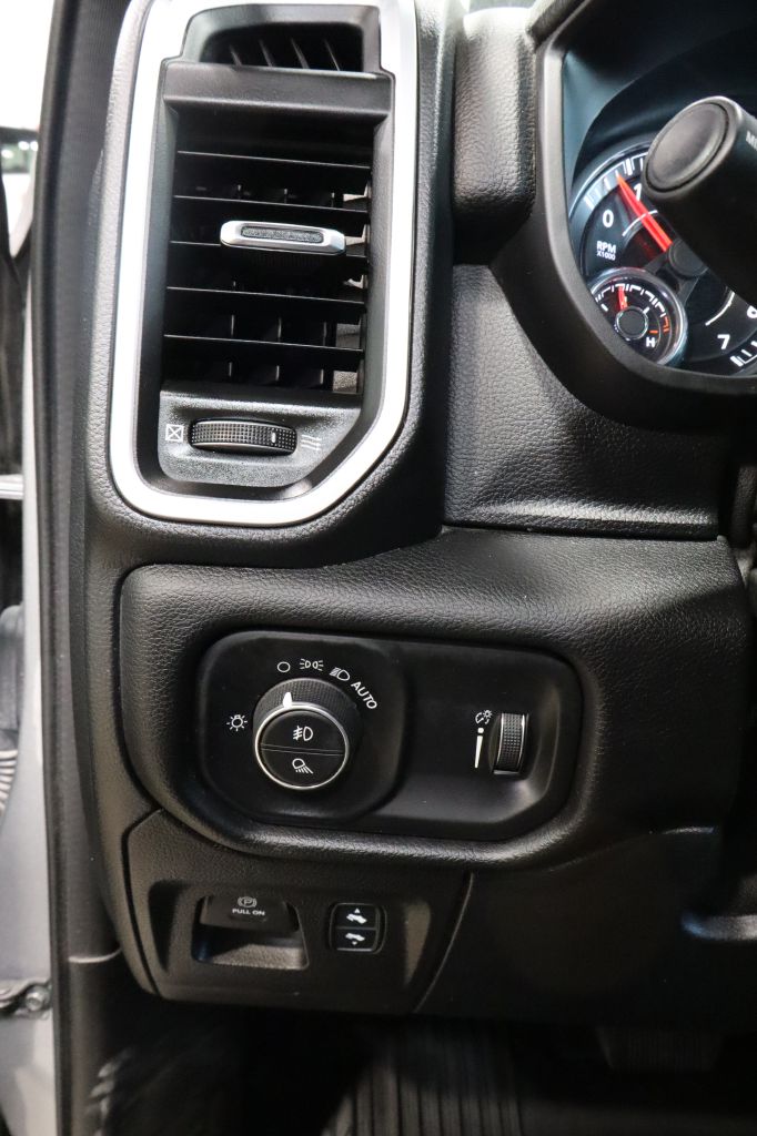 Photo 26 of this RAM 1500