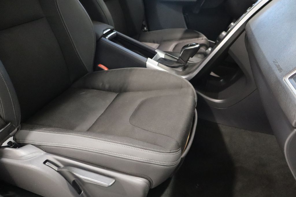 Photo 26 of this VOLVO XC60