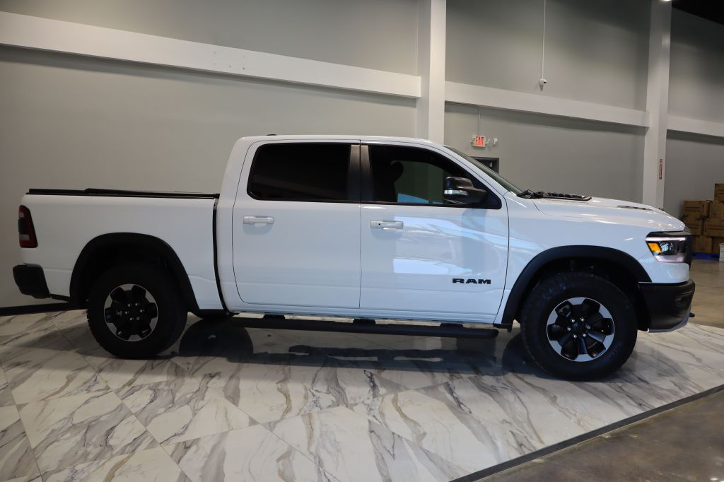 Photo 5 of this RAM 1500