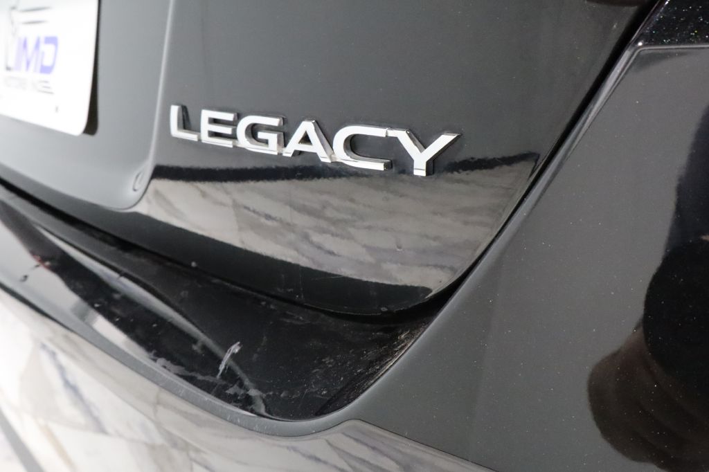 Photo 12 of this SUBARU LEGACY