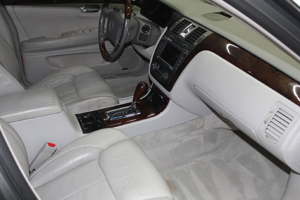 Photo 16 of this CADILLAC DTS