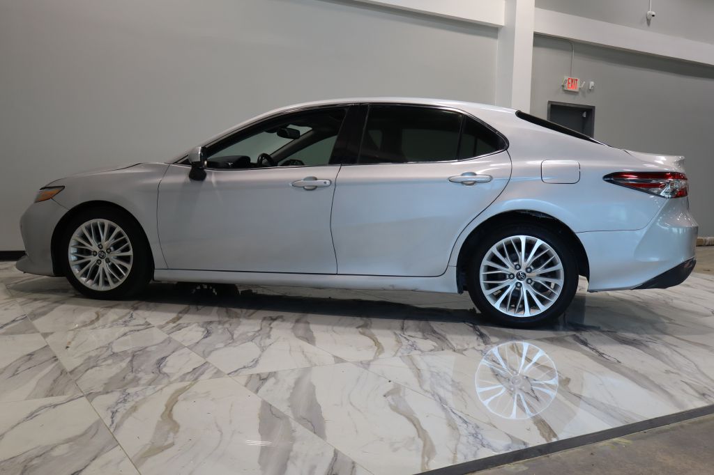 Photo 9 of this TOYOTA CAMRY