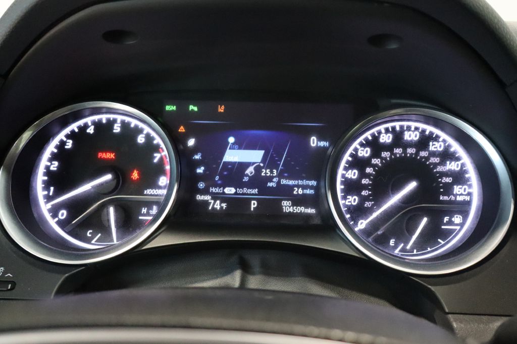 Photo 18 of this TOYOTA CAMRY