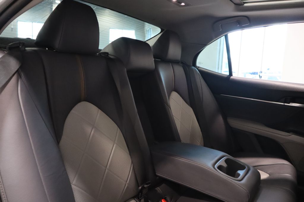 Photo 29 of this TOYOTA CAMRY