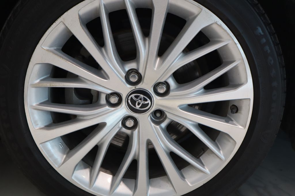 Photo 30 of this TOYOTA CAMRY