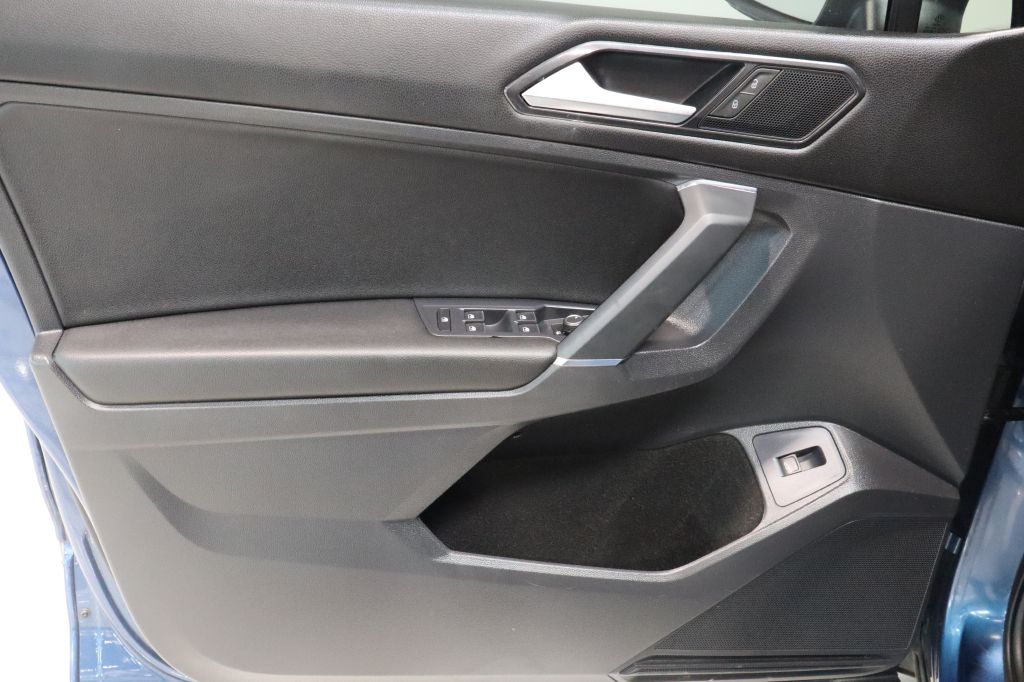 Photo 11 of this VOLKSWAGEN TIGUAN