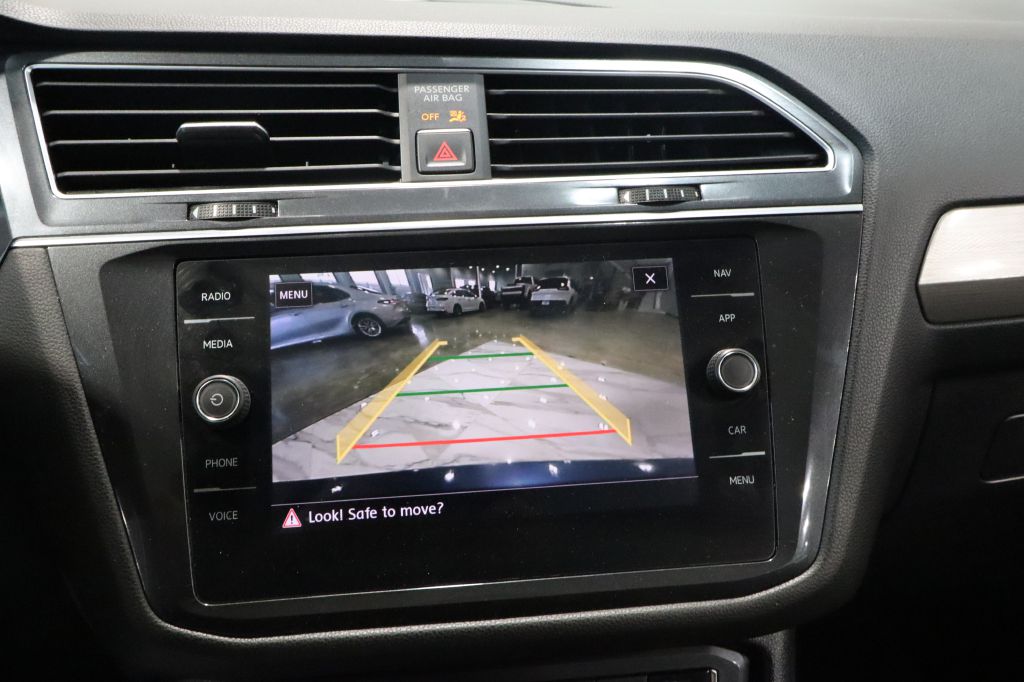 Photo 22 of this VOLKSWAGEN TIGUAN