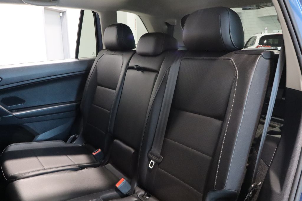 Photo 26 of this VOLKSWAGEN TIGUAN