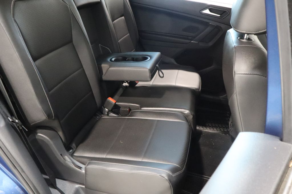 Photo 30 of this VOLKSWAGEN TIGUAN