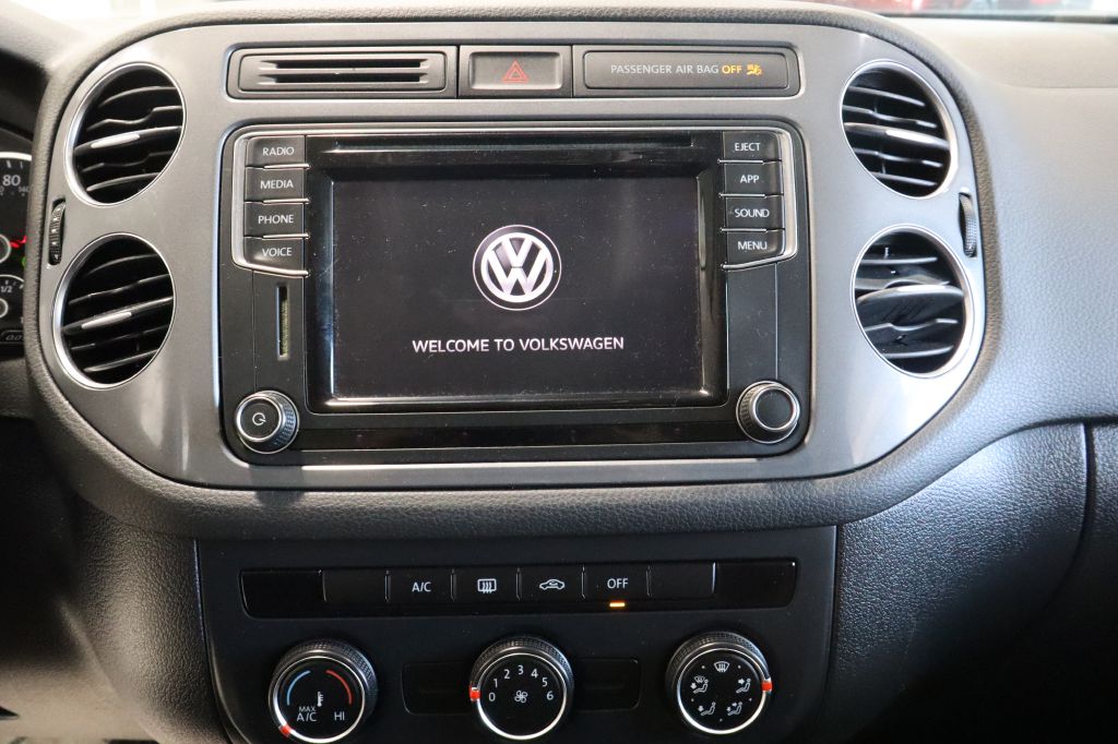 Photo 18 of this VOLKSWAGEN TIGUAN