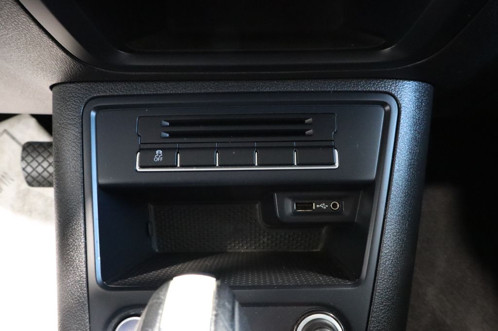 Photo 19 of this VOLKSWAGEN TIGUAN