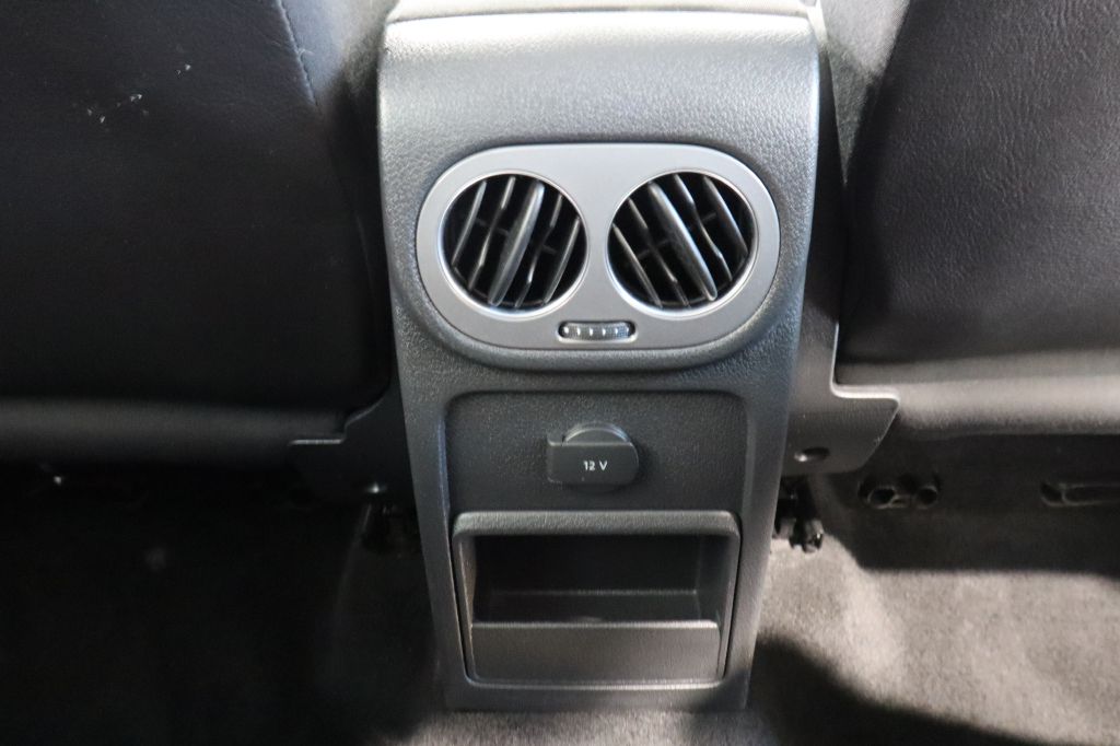 Photo 34 of this VOLKSWAGEN TIGUAN