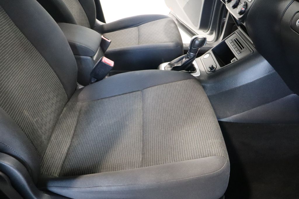 Photo 37 of this VOLKSWAGEN TIGUAN
