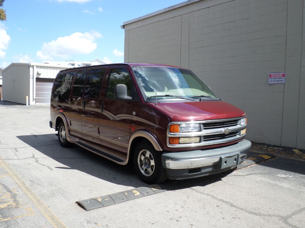 Photo 2 of this CHEVROLET EXPRESS G1500