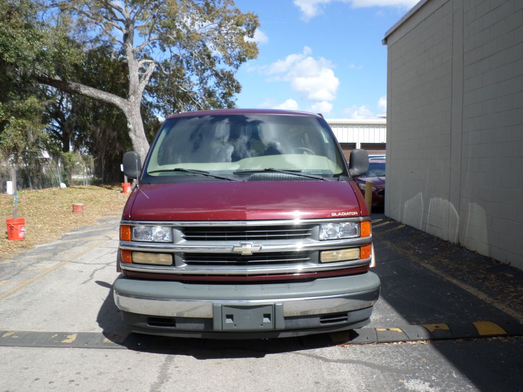 Photo 3 of this CHEVROLET EXPRESS G1500