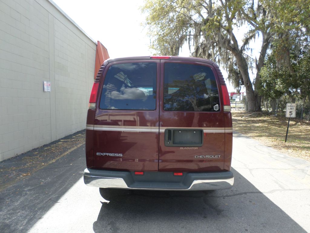 Photo 7 of this CHEVROLET EXPRESS G1500