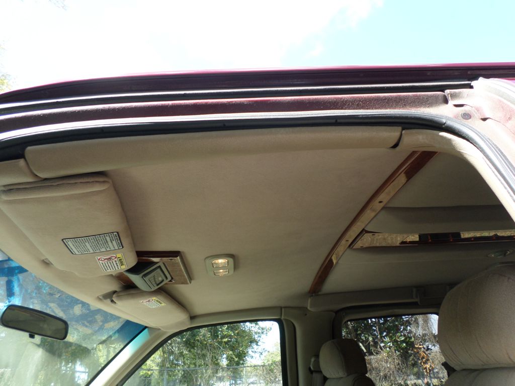 Photo 16 of this CHEVROLET EXPRESS G1500