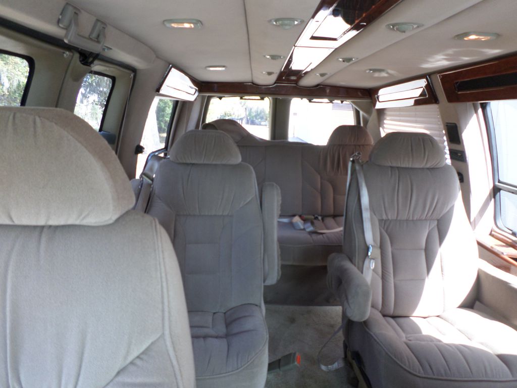 Photo 21 of this CHEVROLET EXPRESS G1500