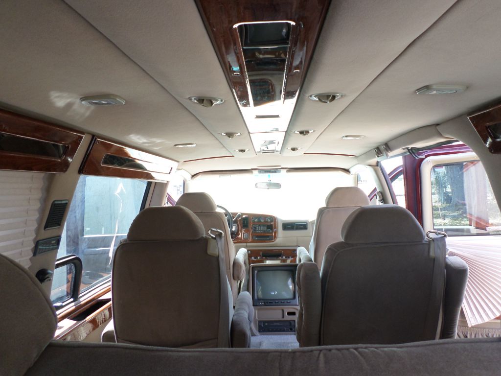 Photo 39 of this CHEVROLET EXPRESS G1500