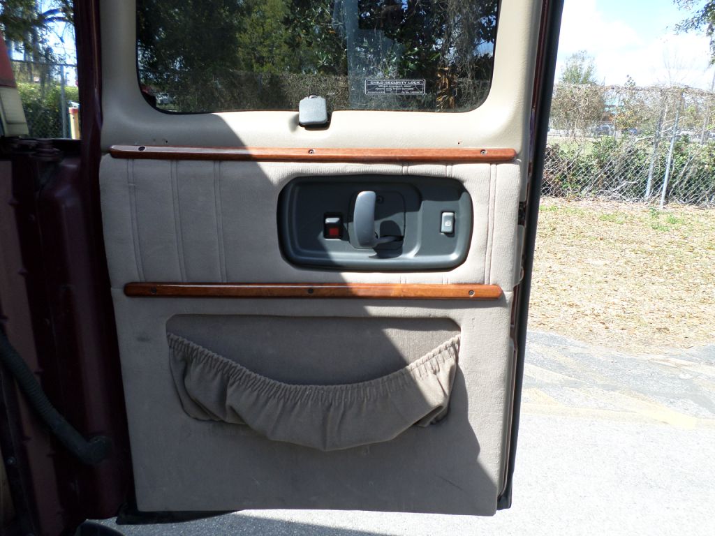 Photo 41 of this CHEVROLET EXPRESS G1500
