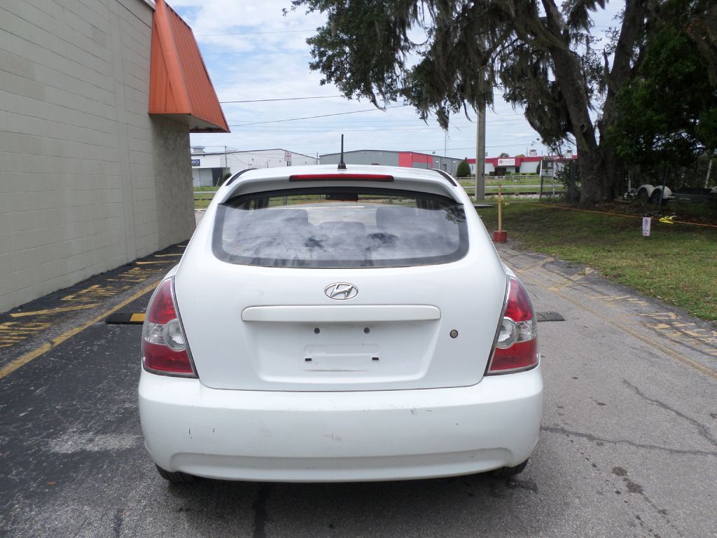 Photo 6 of this HYUNDAI ACCENT